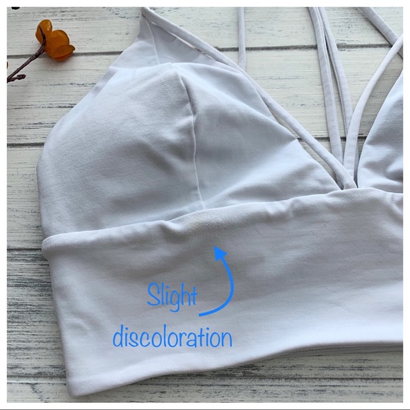 Lululemon Strappy Sports Bra - Picture 3 of 9